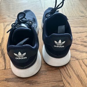 Adidas sneakers woman size 7